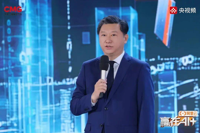 深创投集团党委书记、董事长左丁