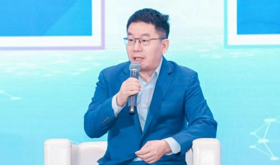 DeepSeek梁文锋身家360亿美元超OpenAI,大模型富豪崛起-第3张图片-开云app在线下载-开云体云app官网入口下载-V3.6.9 DeepSeek梁文锋身家360亿美元超OpenAI,大模型富豪崛起-第3张图片-开云app在线下载-开云体云app官网入口下载-V3.6.9