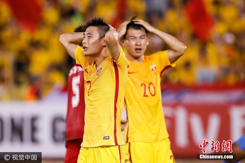 2026世界杯12强赛赛程:国足签运不错,对手都有谁?-第6张图片-开云app在线下载-开云体云app官网入口下载-V3.6.9 2017年6月13日,国足客场2:2被叙利亚绝平,进军俄罗斯世界杯仅剩理论希望。图片来源:视觉中国