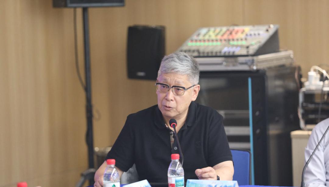 AI时代校长如何守住育人方向?君子养成大会给出答案-第4张图片-开云app在线下载-开云体云app官网入口下载-V3.6.9 AI时代校长如何守住育人方向?君子养成大会给出答案-第4张图片-开云app在线下载-开云体云app官网入口下载-V3.6.9