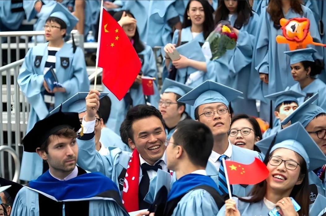 美国发现:替中国培养了20年AI人才,如今差距仅剩2.7%-第3张图片-开云app在线下载-开云体云app官网入口下载-V3.6.9 美国发现:替中国培养了20年AI人才,如今差距仅剩2.7%-第3张图片-开云app在线下载-开云体云app官网入口下载-V3.6.9
